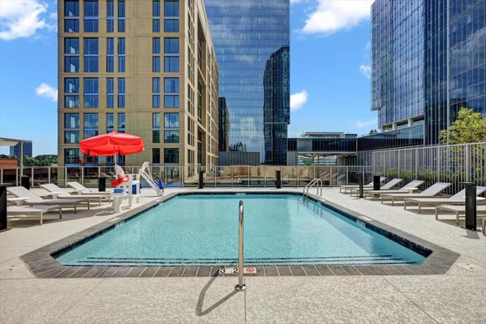 Global Luxury Suites At Town Center Reston Bagian luar foto