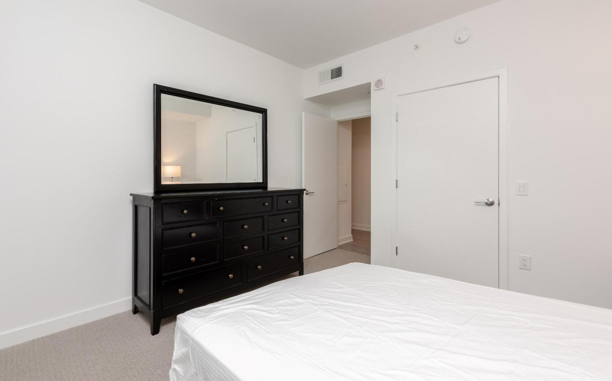 Global Luxury Suites At Town Center Reston Bagian luar foto