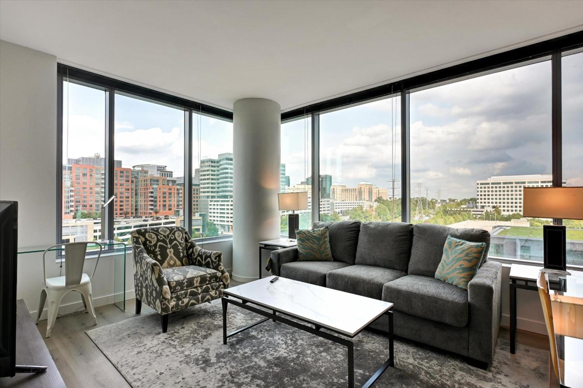 Global Luxury Suites At Town Center Reston Bagian luar foto
