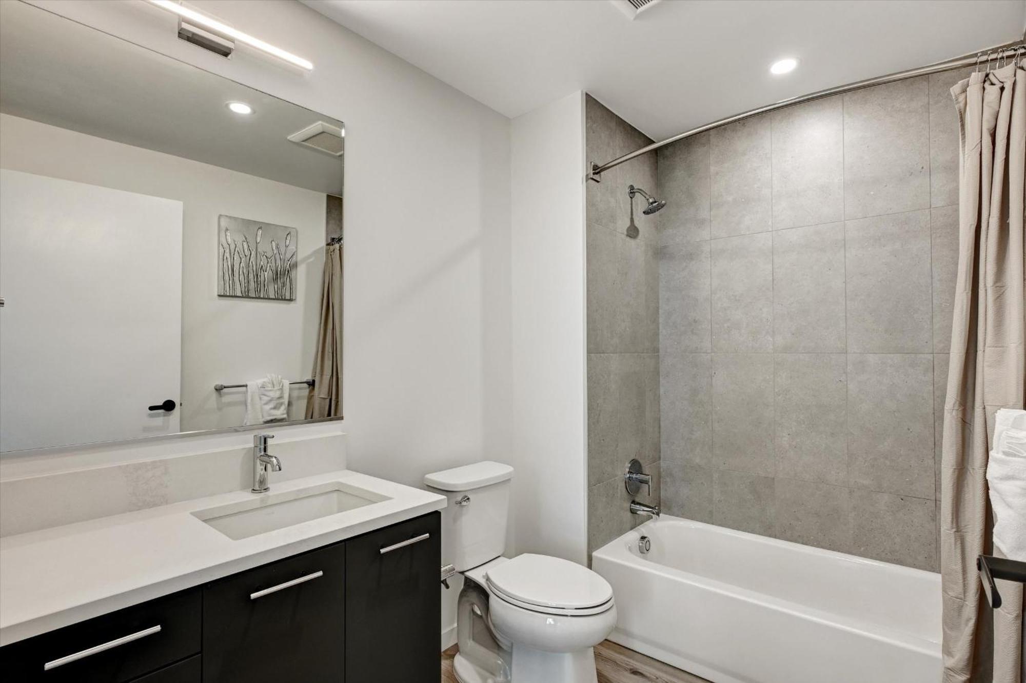 Global Luxury Suites At Town Center Reston Bagian luar foto