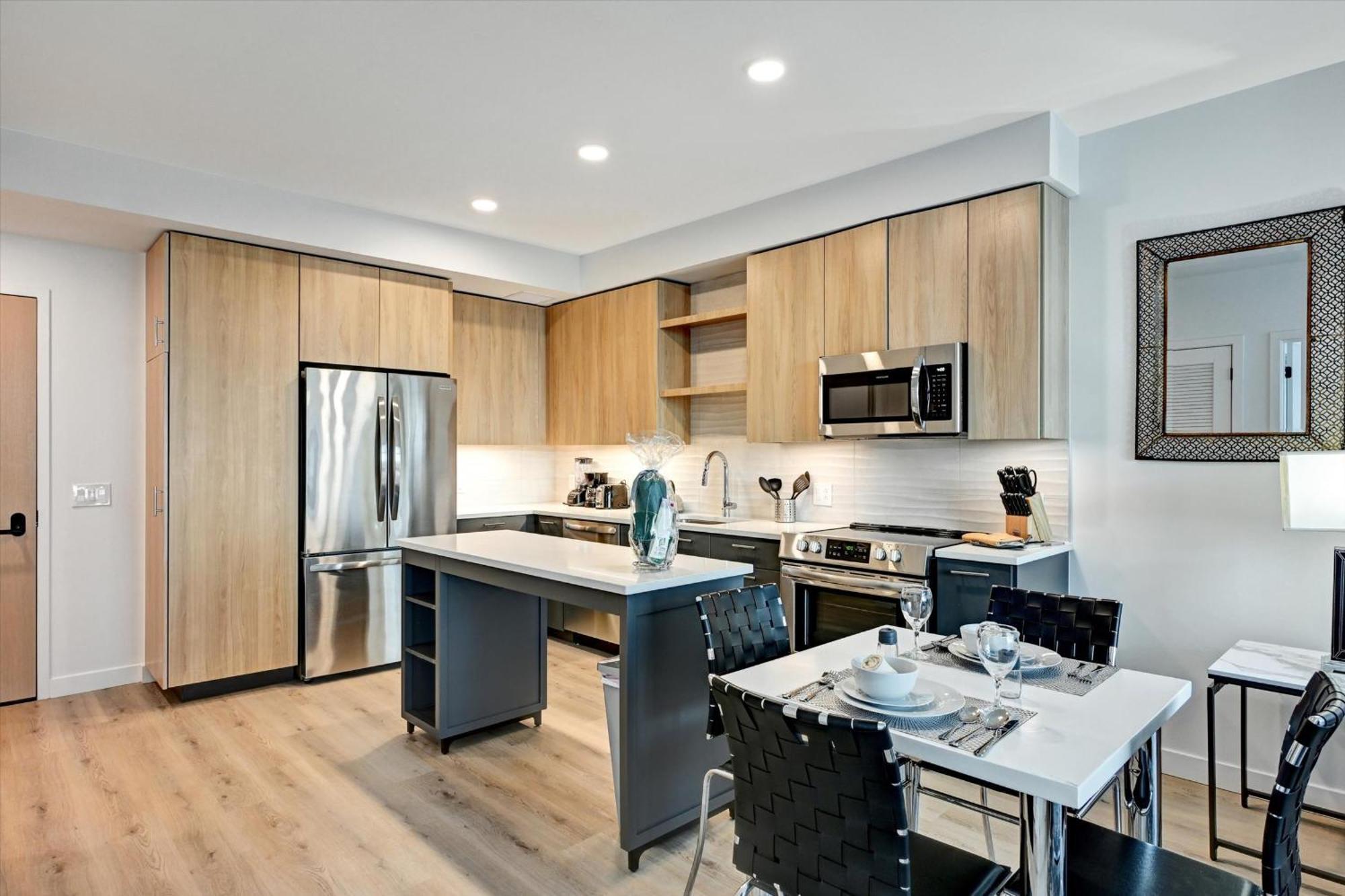 Global Luxury Suites At Town Center Reston Bagian luar foto